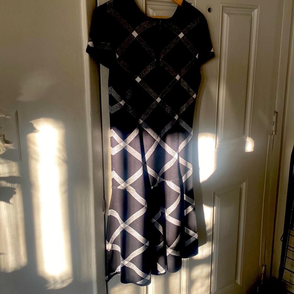 Classic black and white stripe original "DEX"  beautiful formfitting